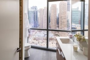 Curbed Chicago Apartement Bathroom